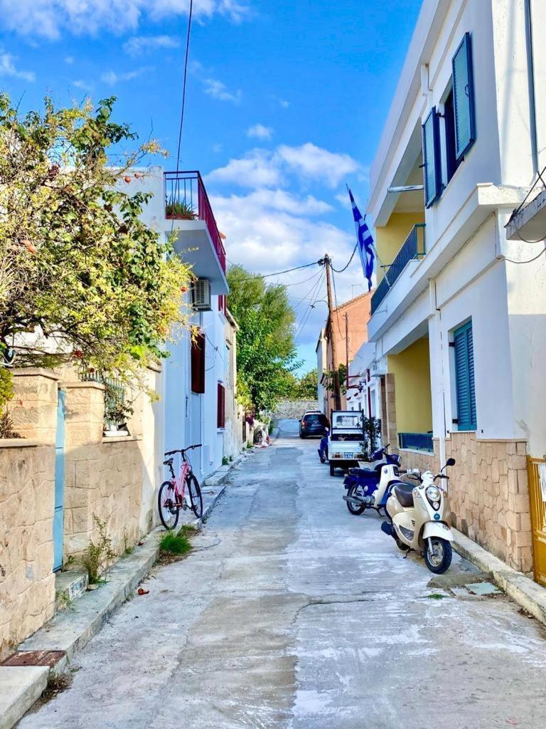 Appartement Vue Sur Mer Soul Family, Egine Aegina Zewnętrze zdjęcie