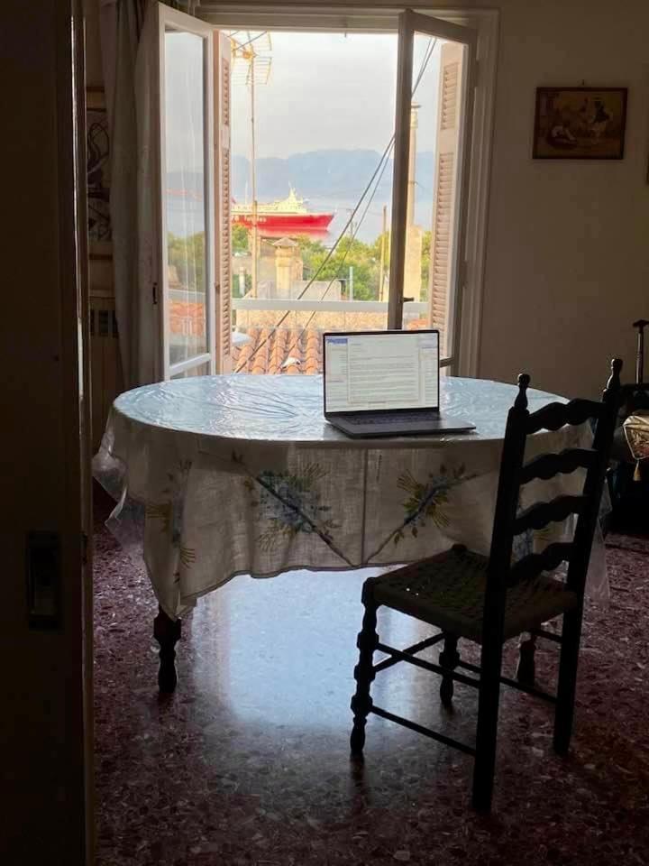 Appartement Vue Sur Mer Soul Family, Egine Aegina Zewnętrze zdjęcie